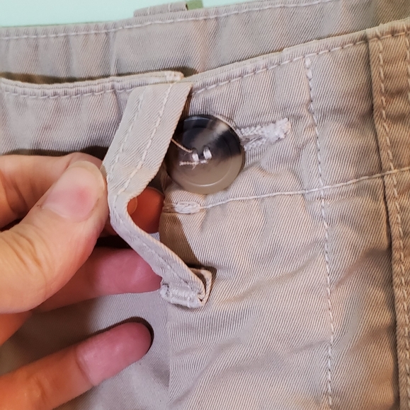 Vince. Lightly Used Casual Dune Wash Fatigue Style Shorts Cut 8658 Size 26 - Picture 4 of 12